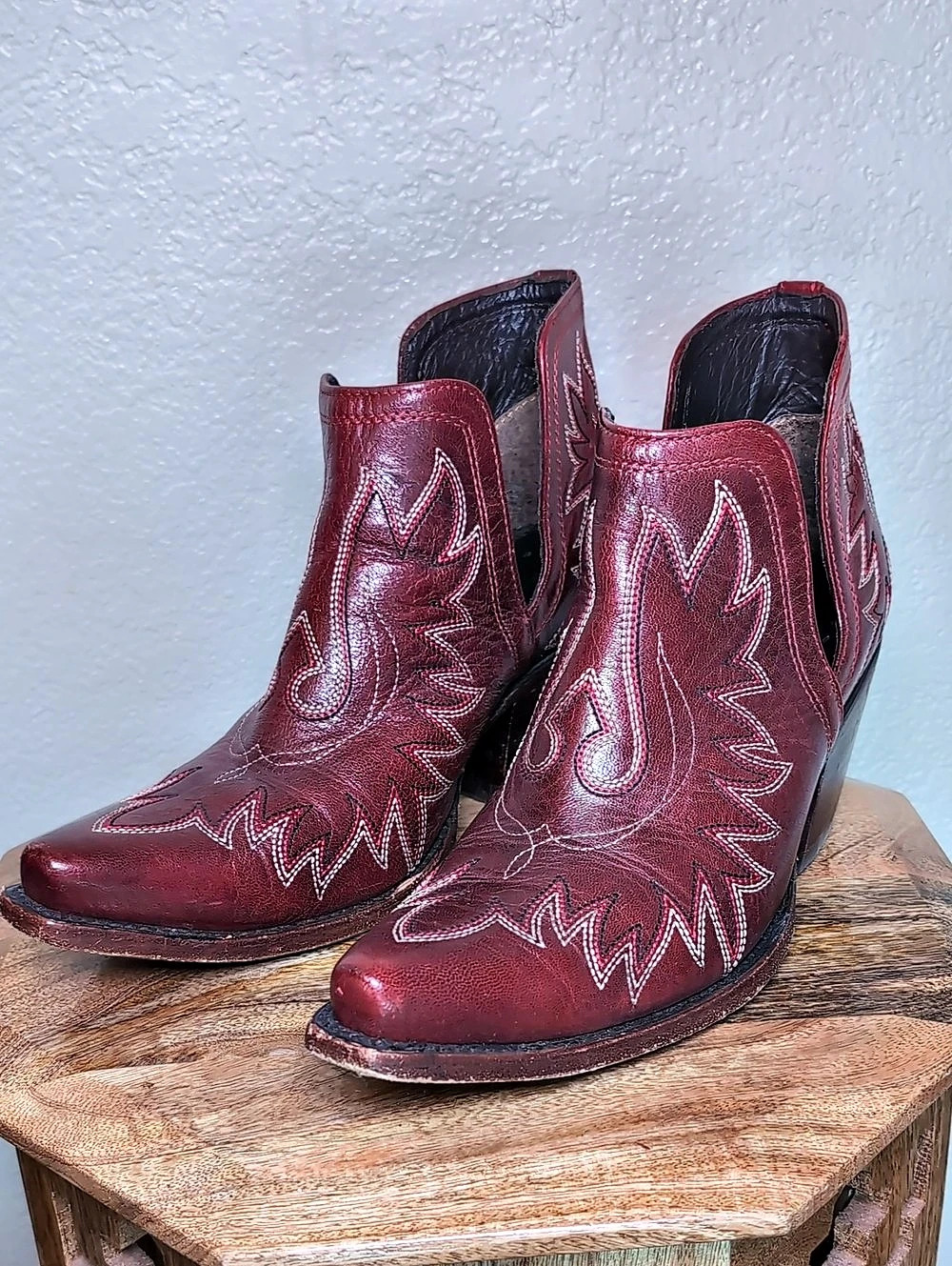 Ariat Burgundy Dixon Western Short Heeled Boots US 9.5